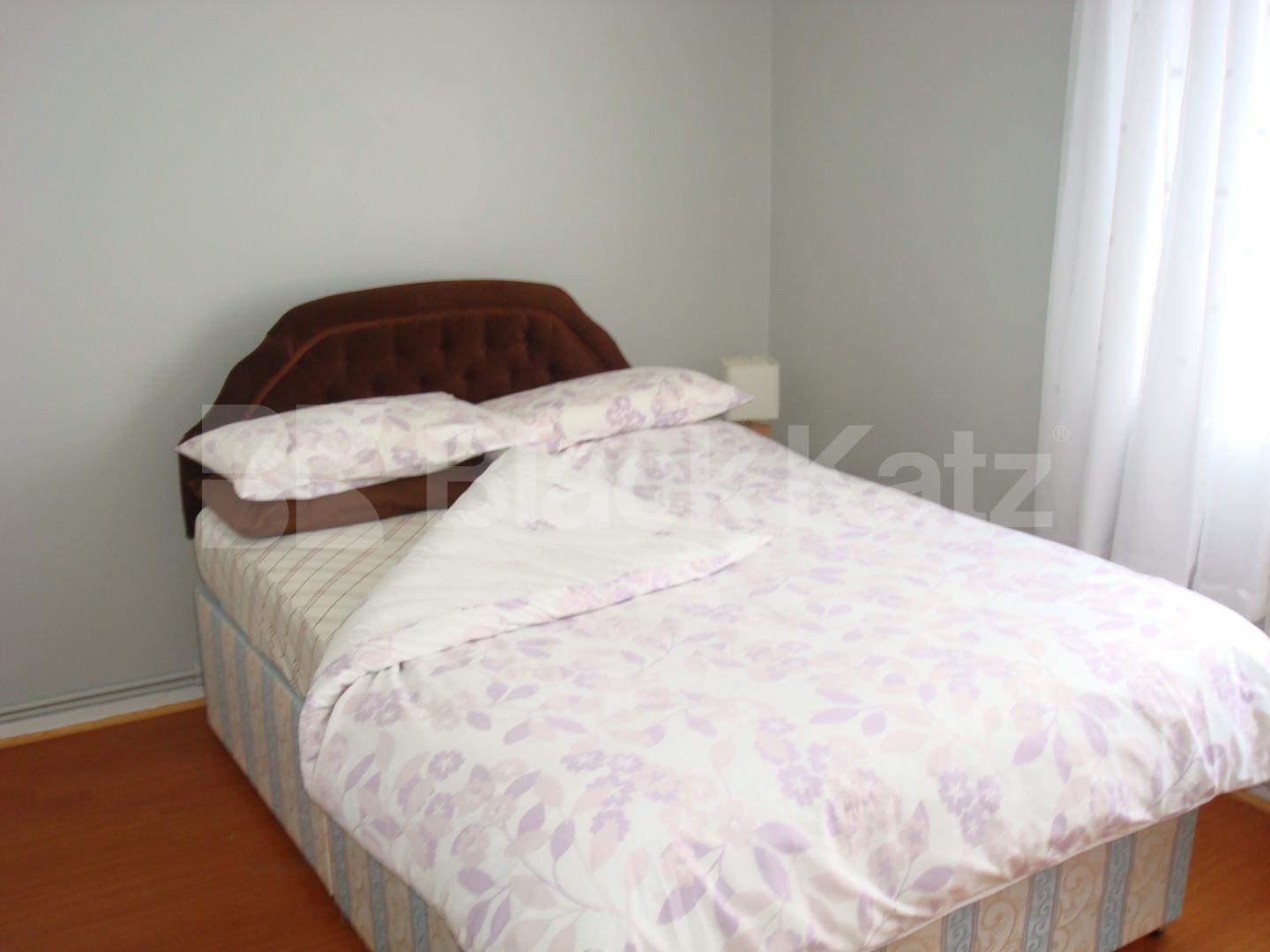 			New Instruction, 2 Bedroom, 1 bath, 1 reception Flat			 Rowington Close, Little Venice